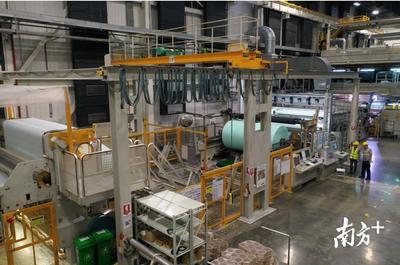 24小時不停產，50名工人春節堅守 南海無紡布口罩生產線全力支援抗疫前線